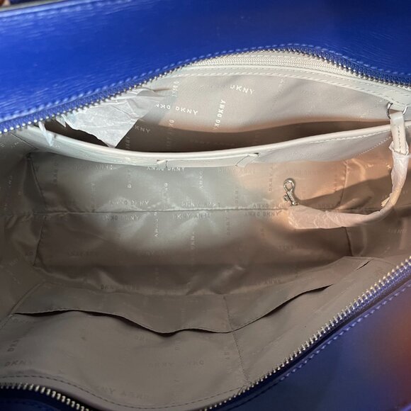 DKNY Sutton Leather Bryant Medium Zippered Tote Bag - Picture 6 of 9